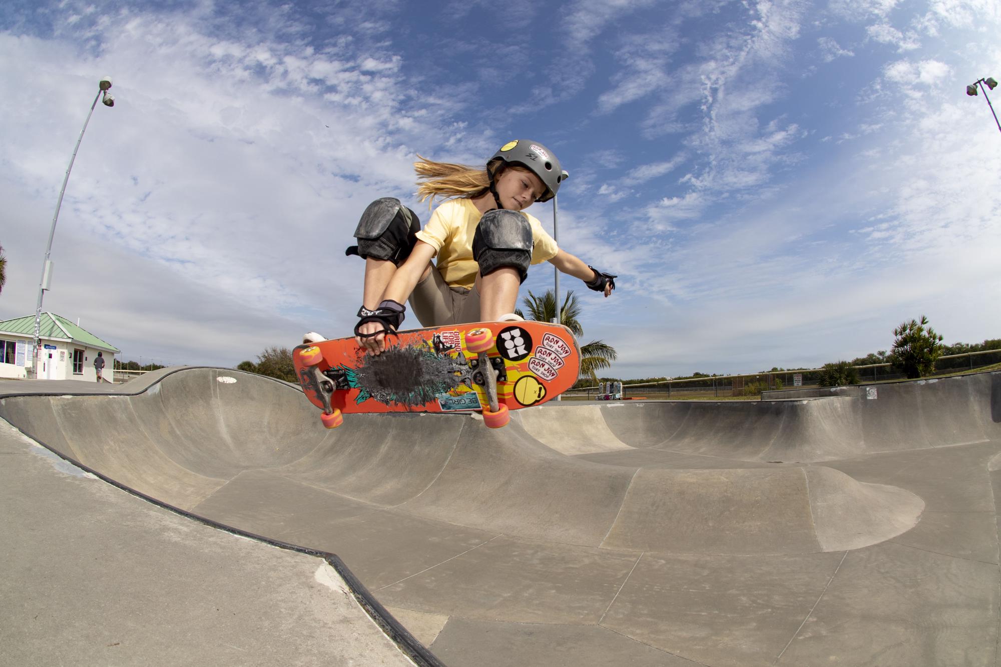 ron jon team rider Harlow riding a skateboard